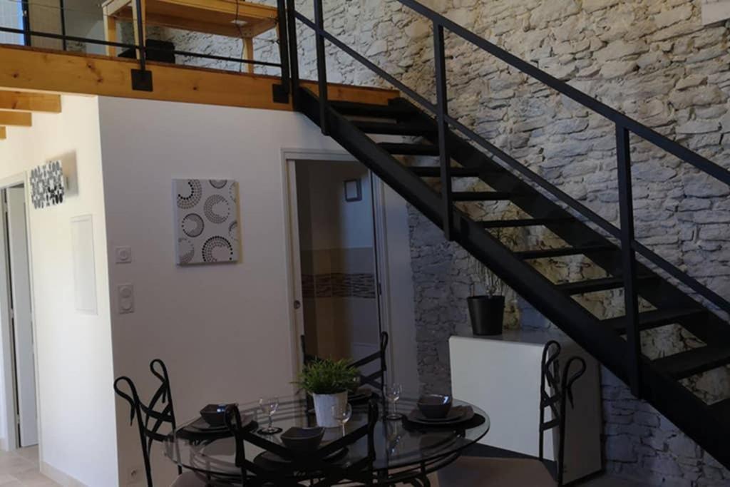 Diamond - Dans Vieux Prieure Pres De Carcassonne *